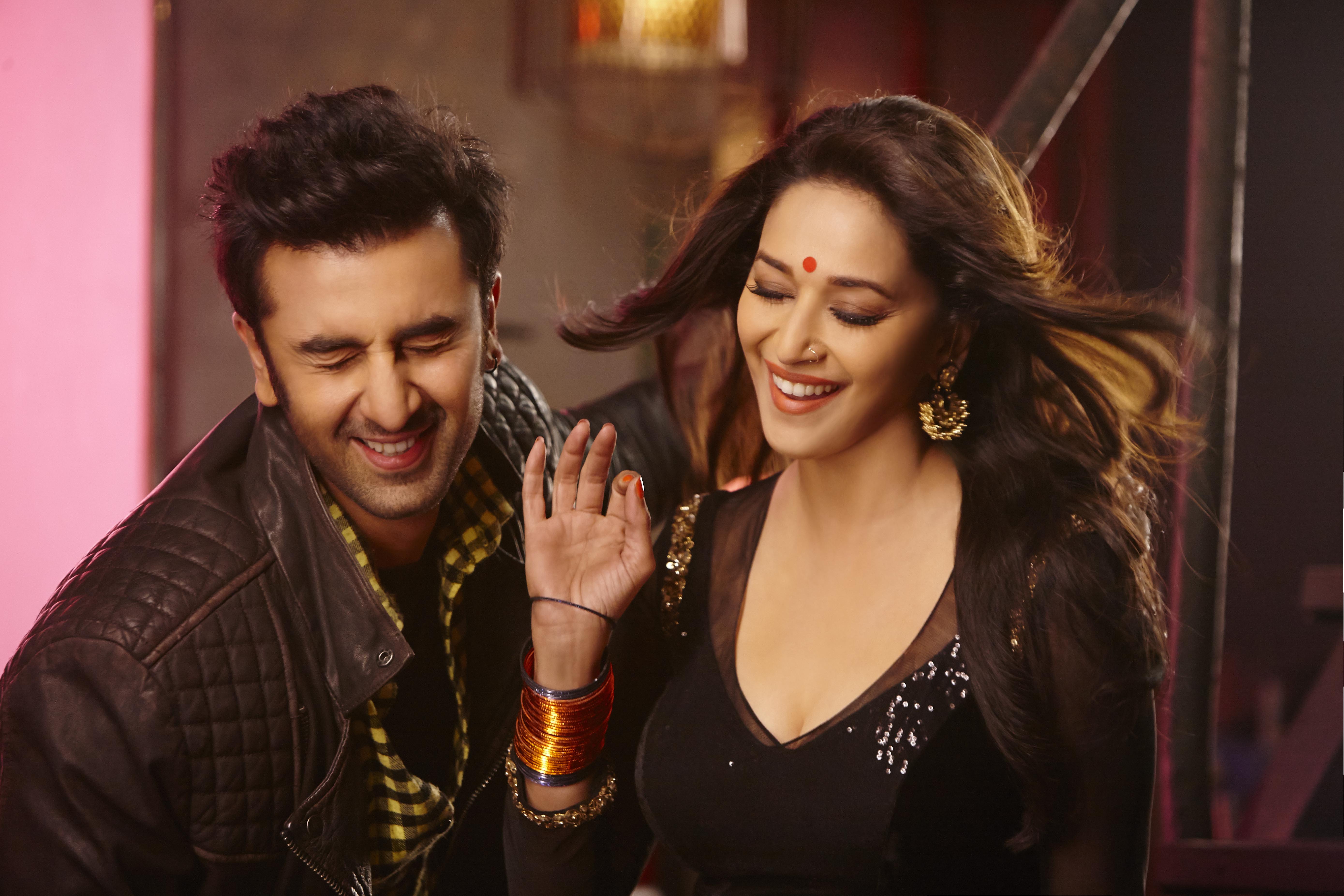Ranbir Kapoor & Madhuri in Ghagra song from YJHD