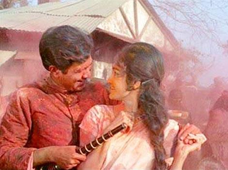 Rajesh Khanna and Asha Parekh In Holi song in Kati Patang